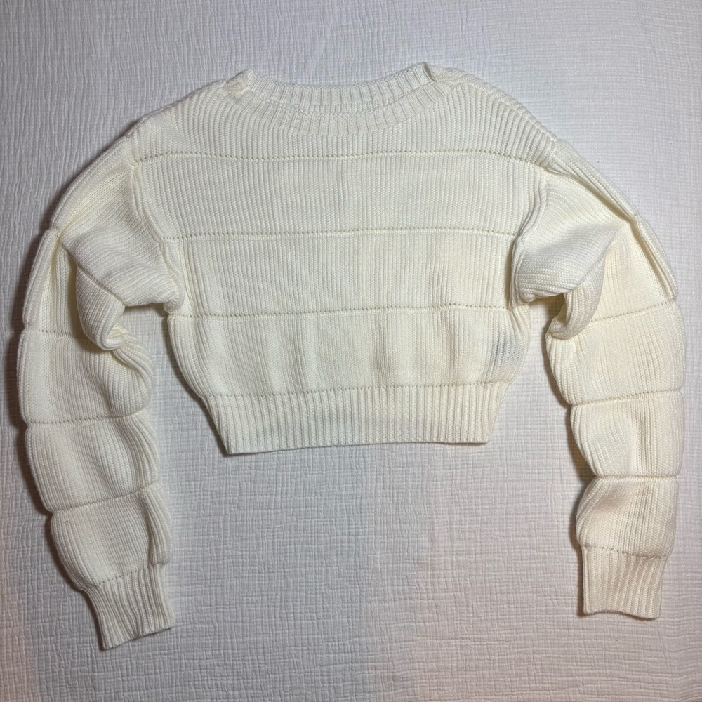 Elegant Cream Ribbed Sweater